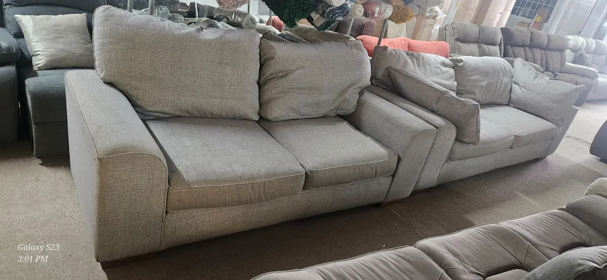Large 3 + 2 sofa second hand - Image 2