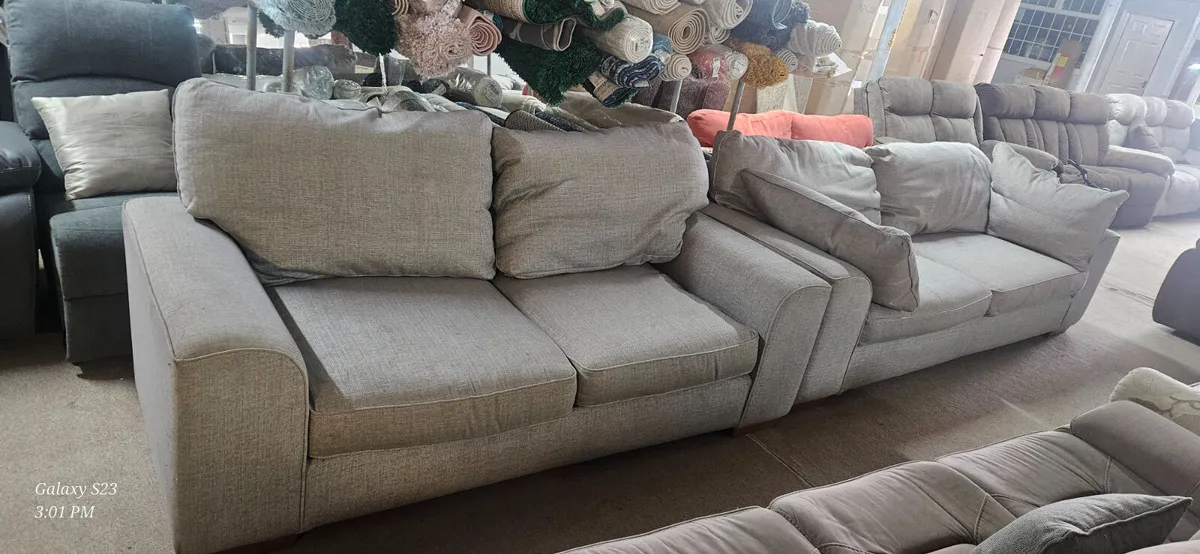 Large 3 + 2 sofa second hand - Image 3