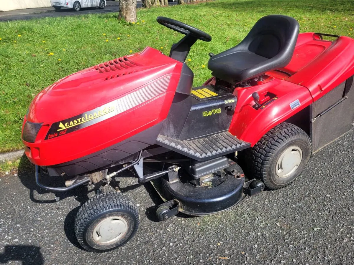 Castlegarden lawnmower twincut - Image 1