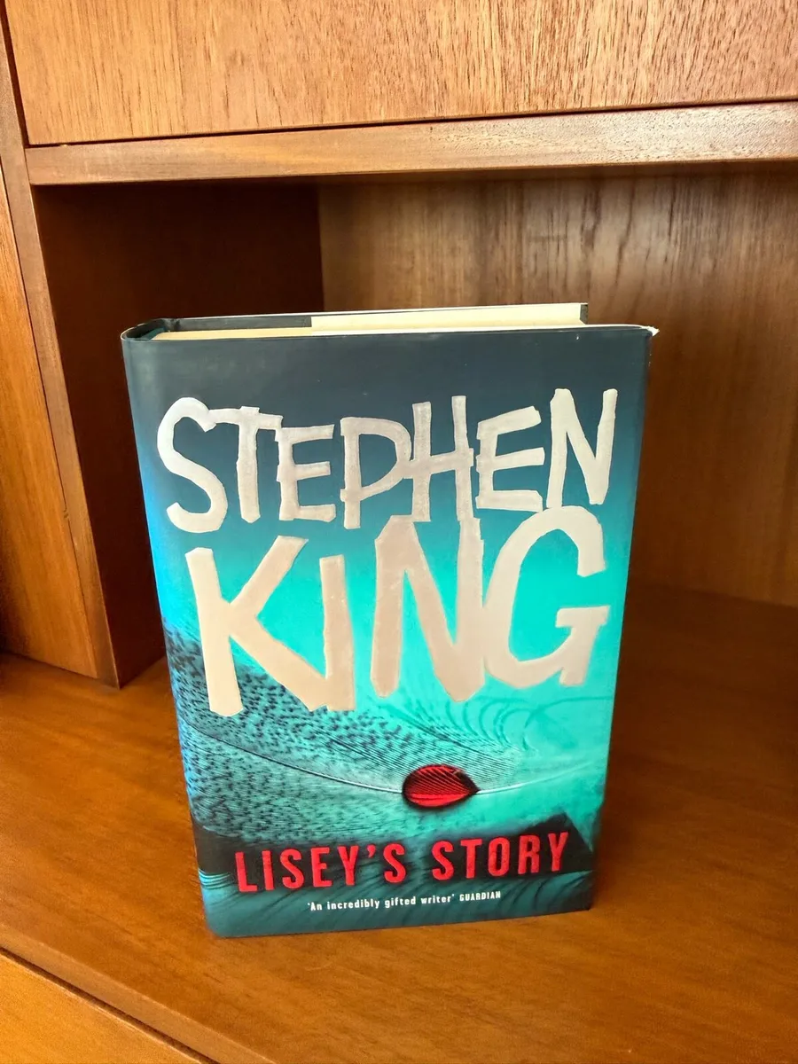 4 Large Stephen King Books - Image 4