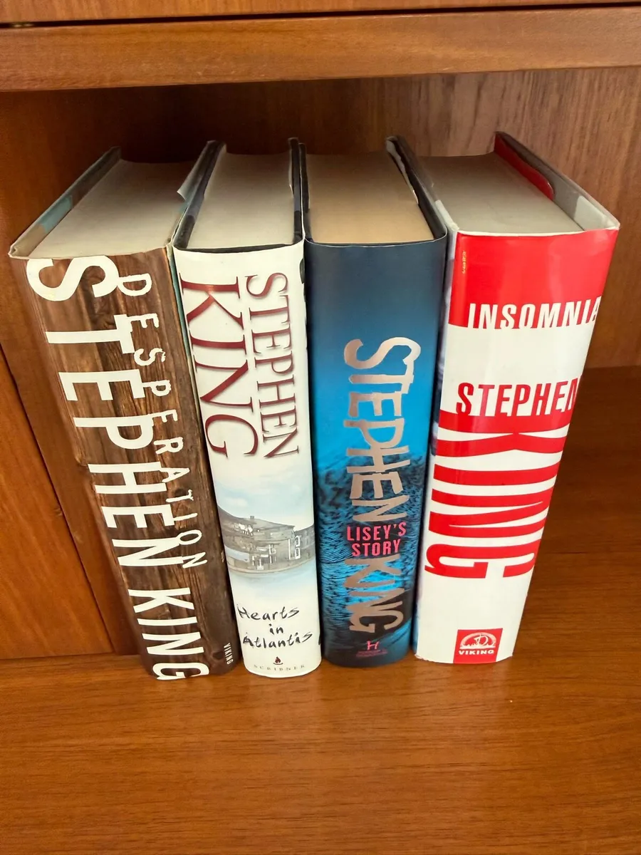 4 Large Stephen King Books - Image 1