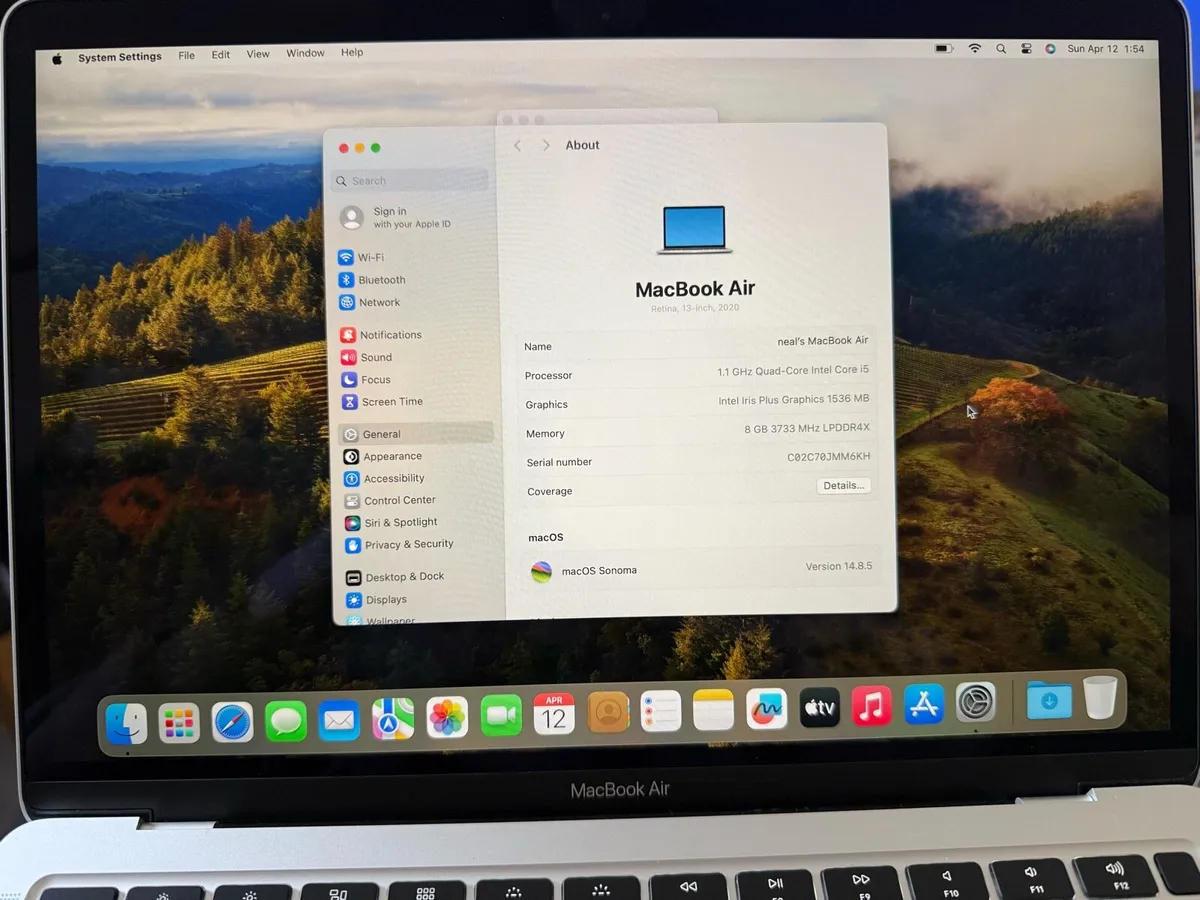 MacBook Air - Image 3