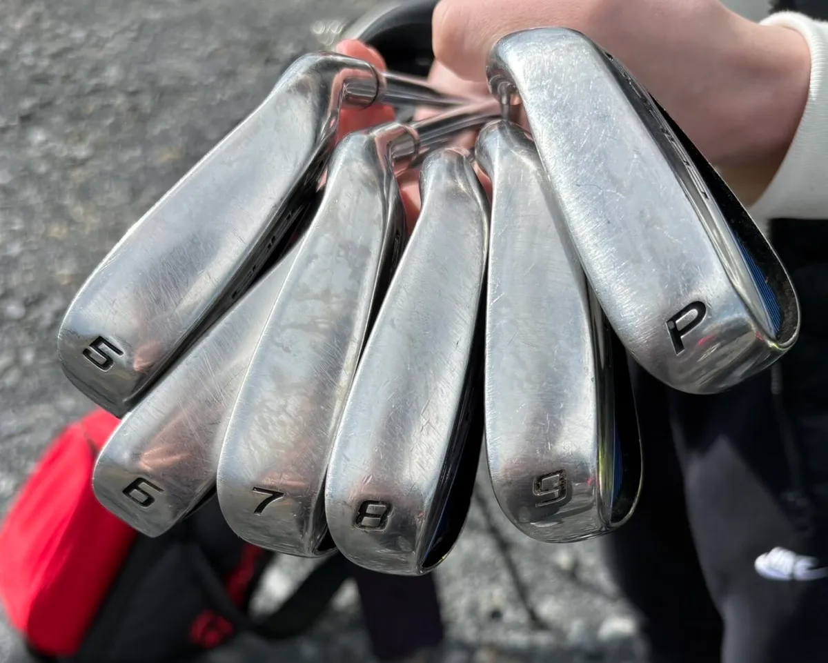Golf iron set - Image 1
