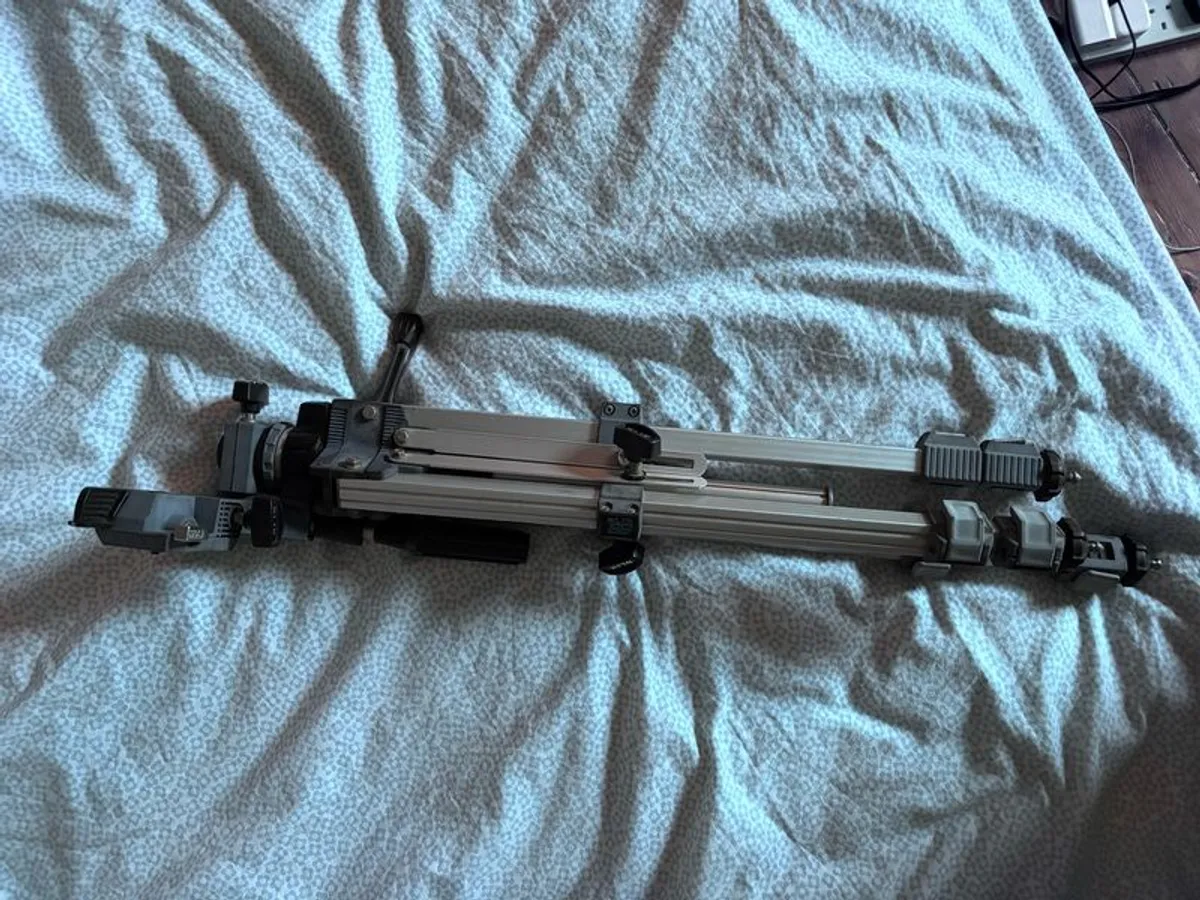camera tripod - Image 4