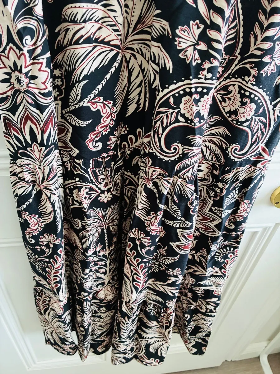 Brand new with tags Paisley Dress: 12 - Image 3