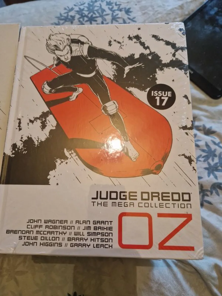 Hardback Judge Dredd Books - Image 4
