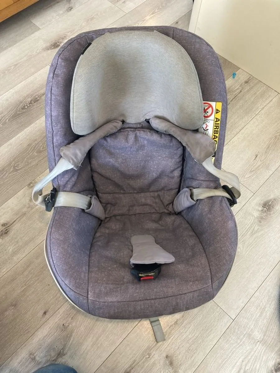 Maxi cosi Pearl 2way fix - Image 1