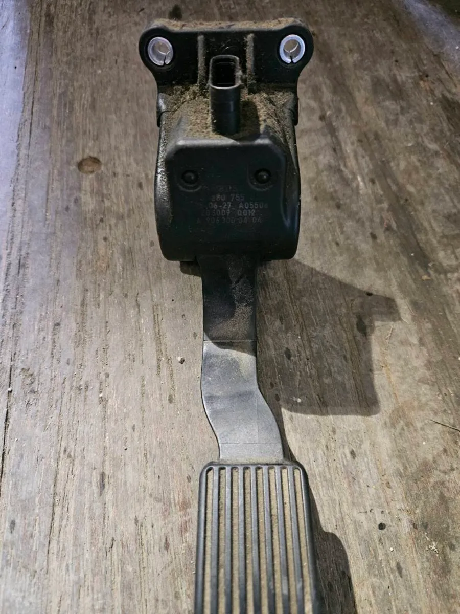 Mersedec Sprinter Parts - Image 1