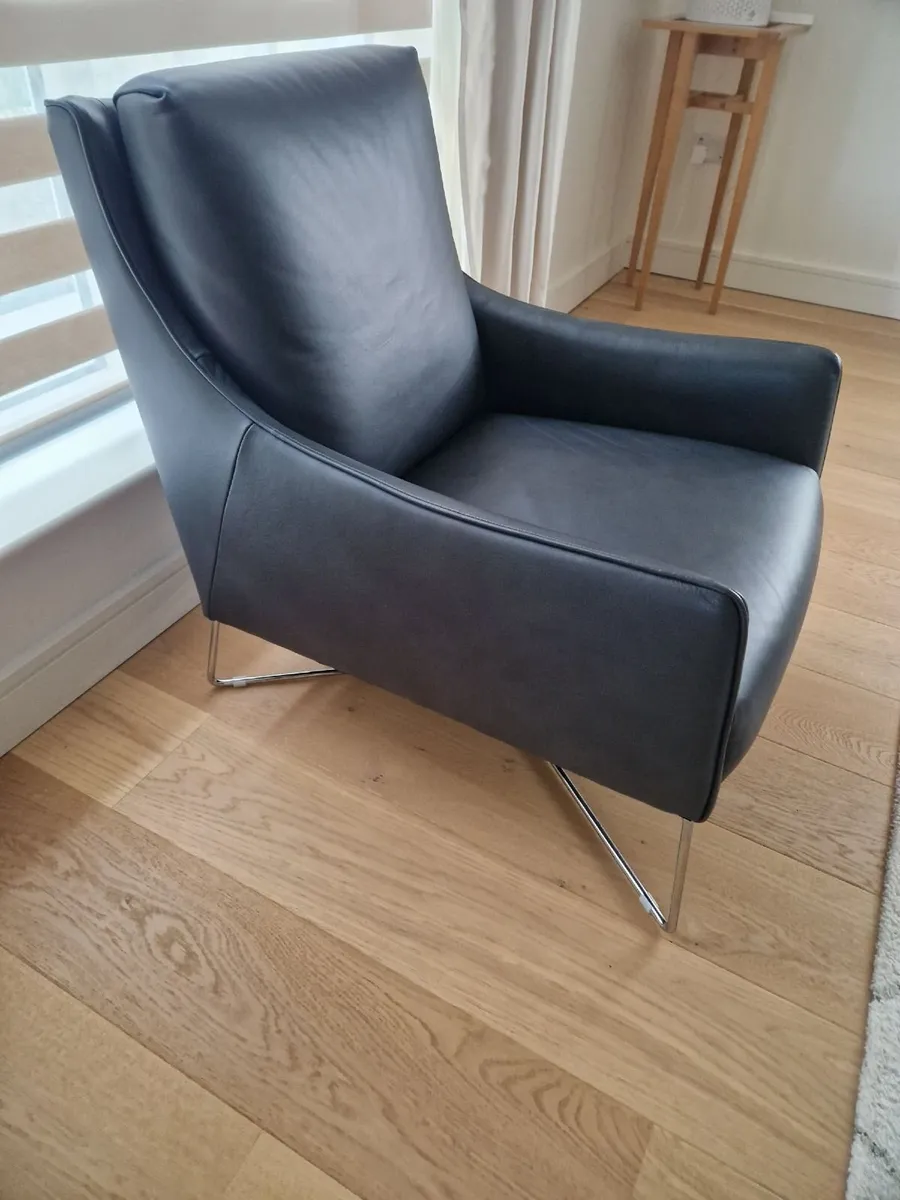 Genuine Italian Leather Armchair - Image 3