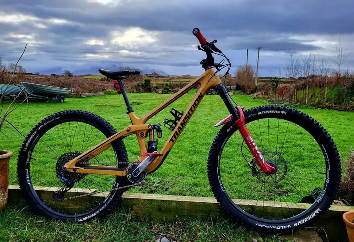 Transition Sentinel Carbon Mountain Bike - Image 3