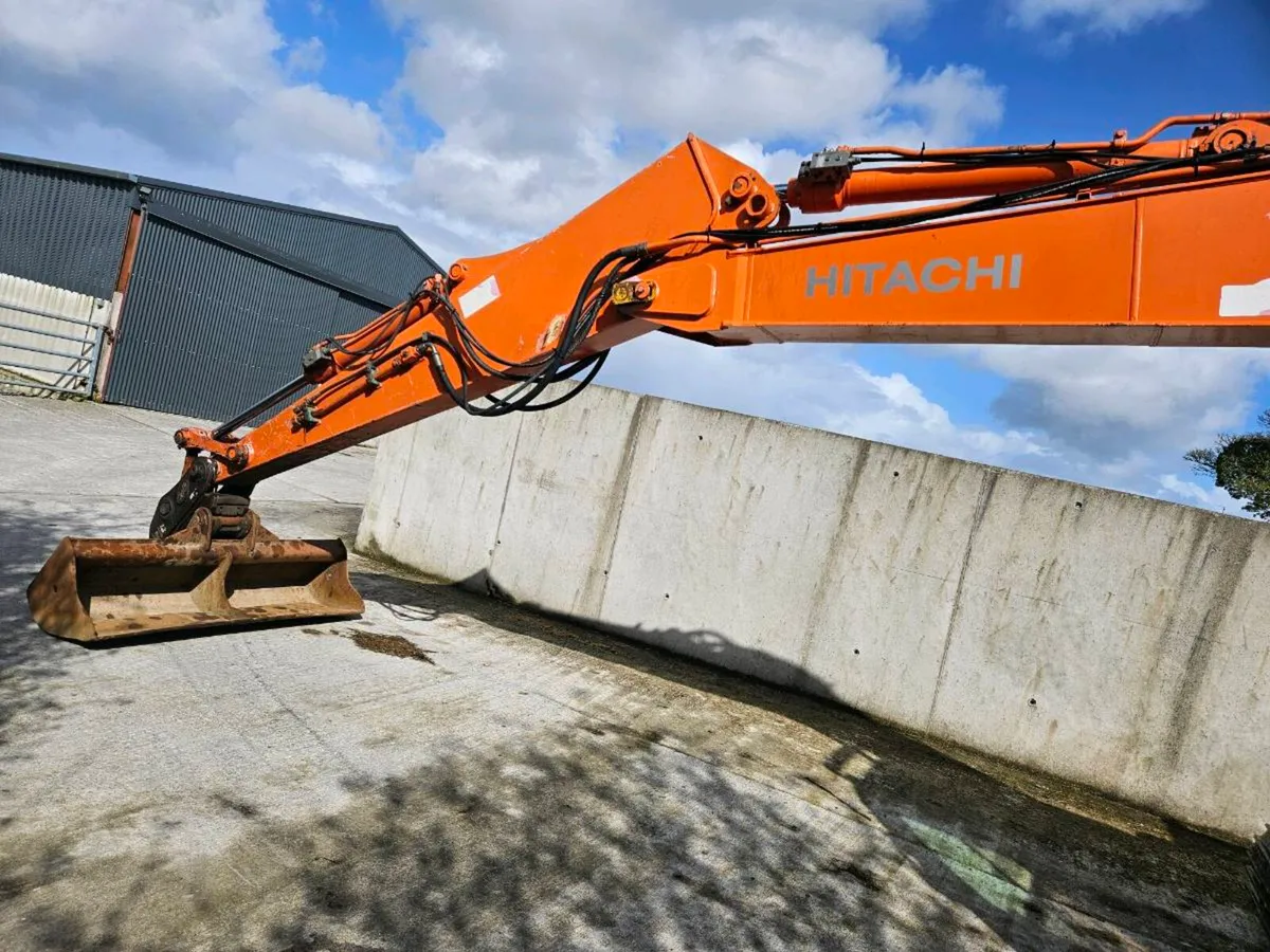 Hitachi 130-1 - Image 3