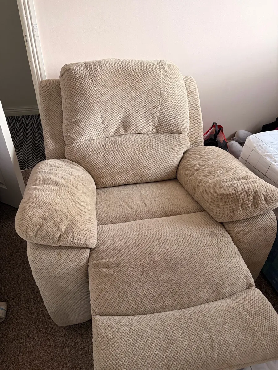 Rocking chair - Image 1