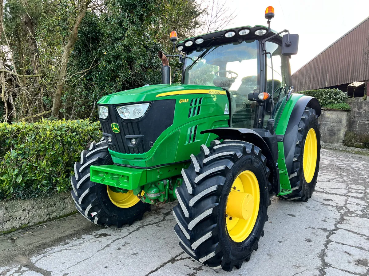 2017 John Deere 6145R - Image 4