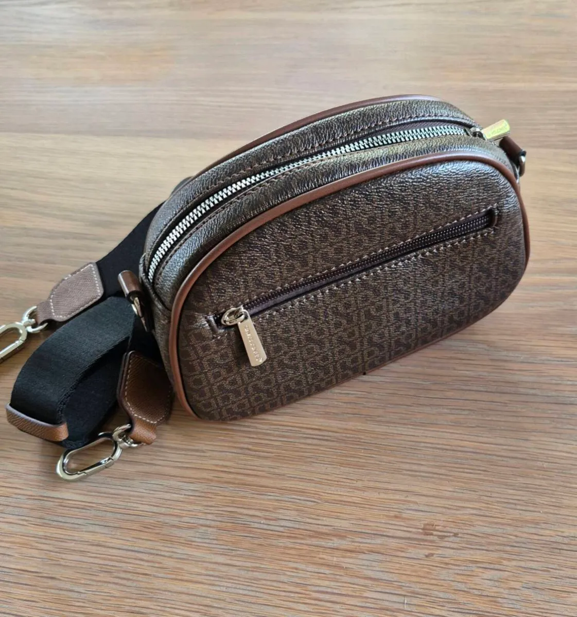 Crossbody bag by David Jones - Image 2