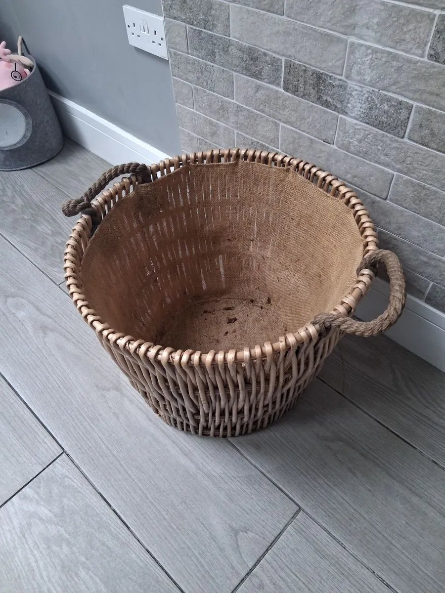Wicker basket - Image 3