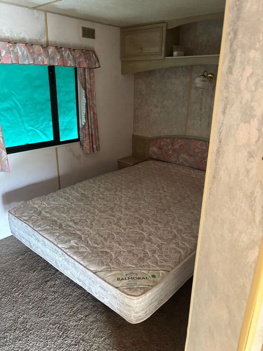 Mobile Home - Image 4