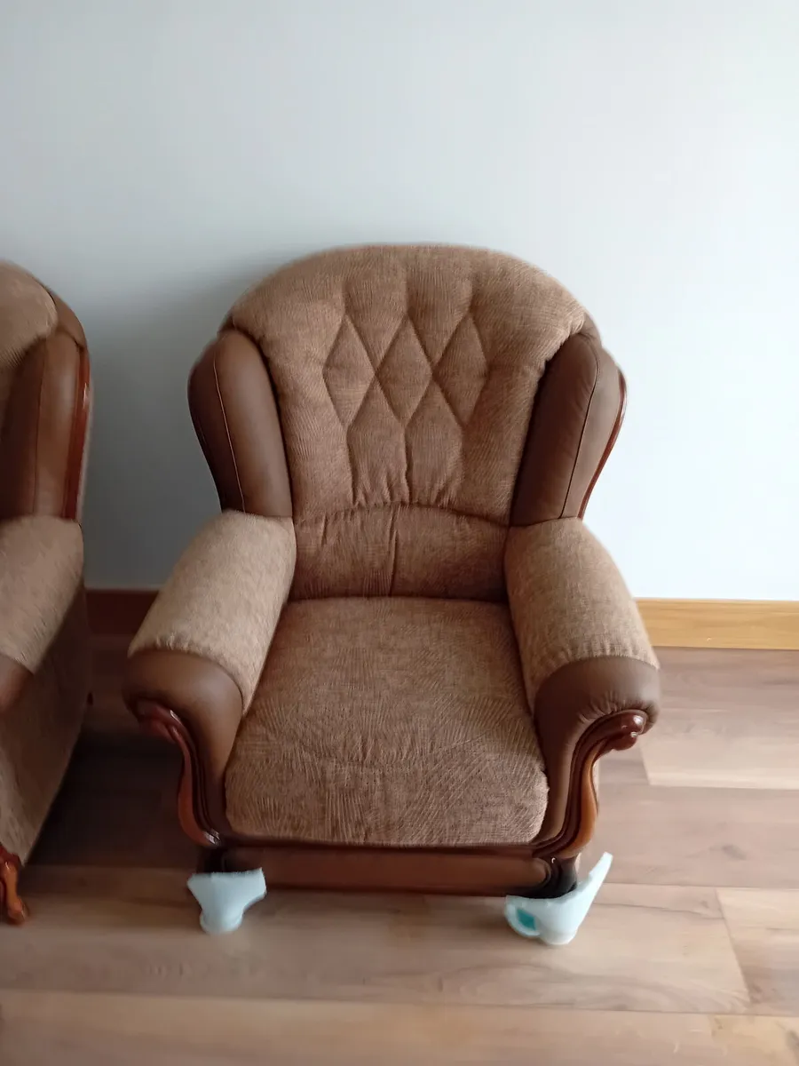 2 Armchairs - Image 2