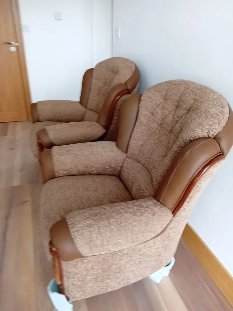 2 Armchairs - Image 3