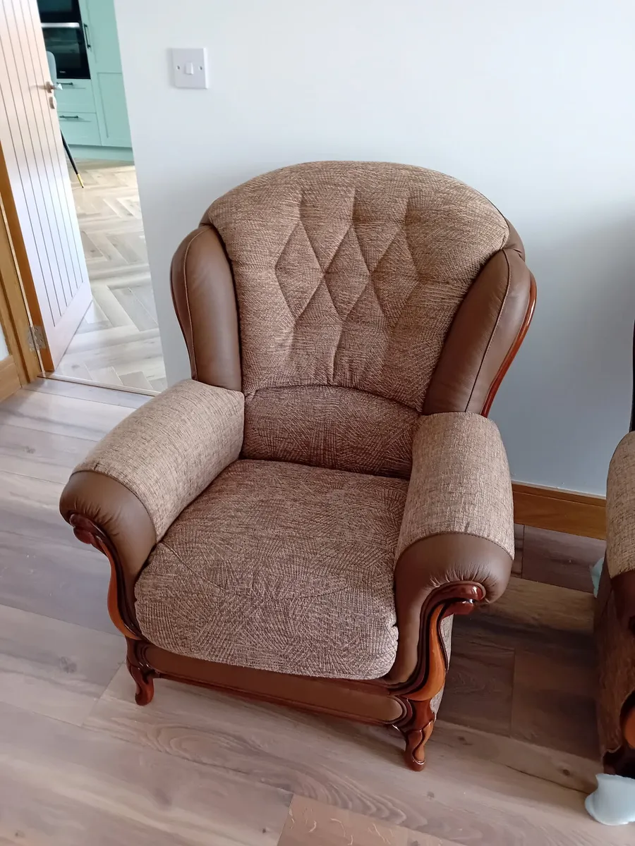 2 Armchairs - Image 4