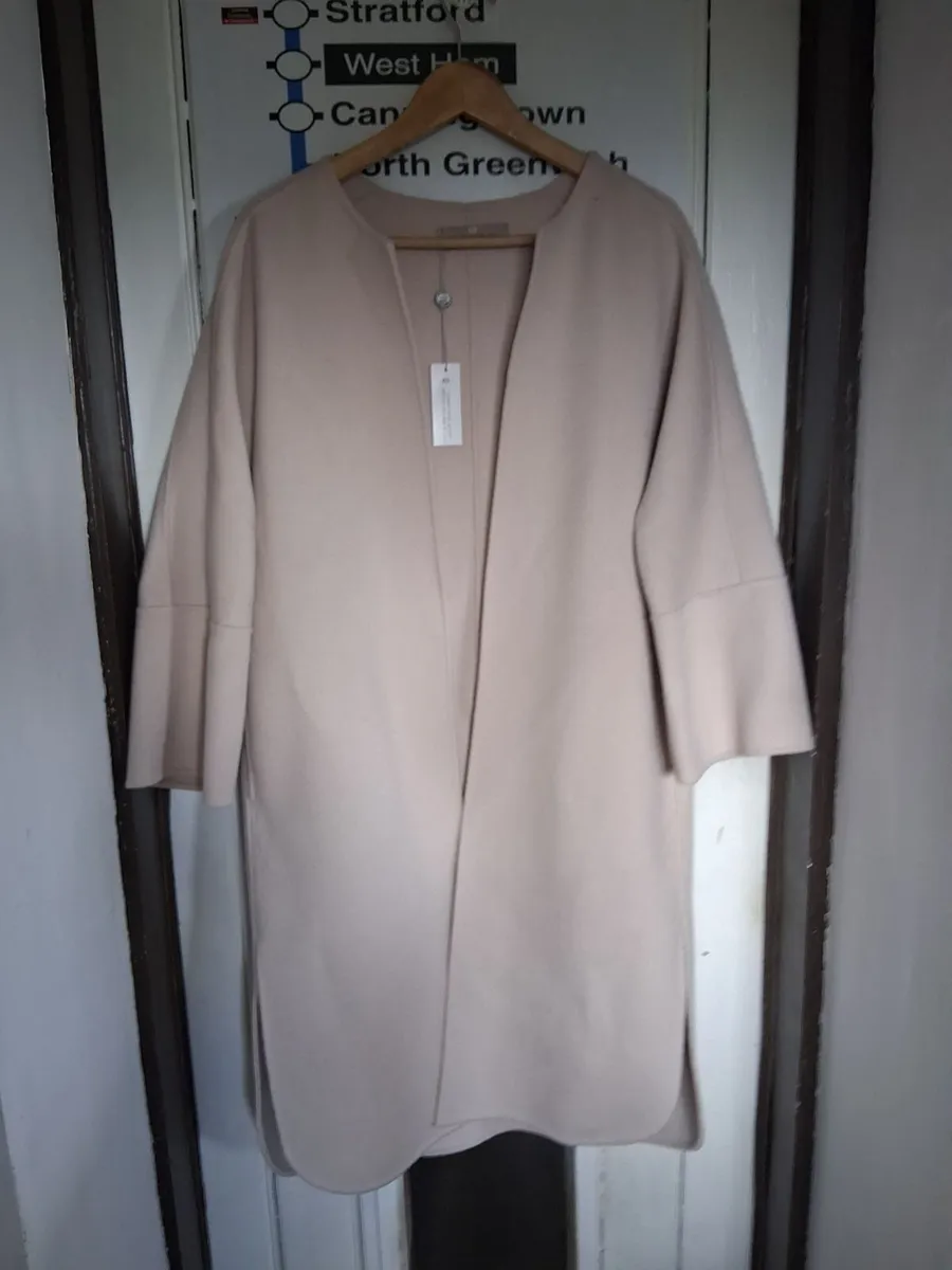 Ladies coat - Image 1