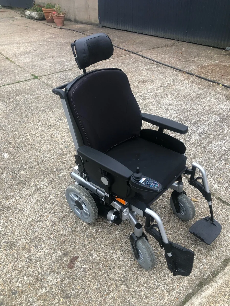 Electric wheelchair - Image 3