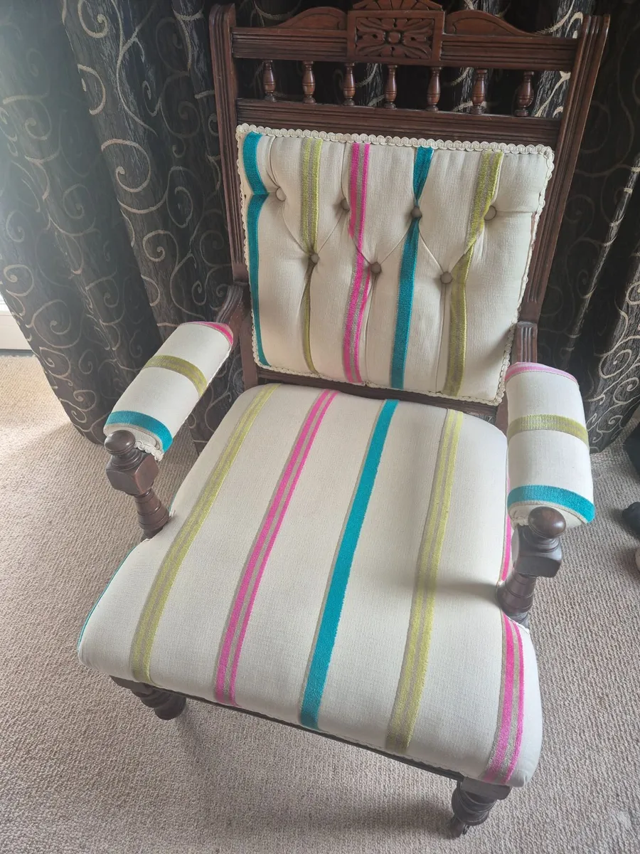 His n her chair, selling as a pair - Image 1