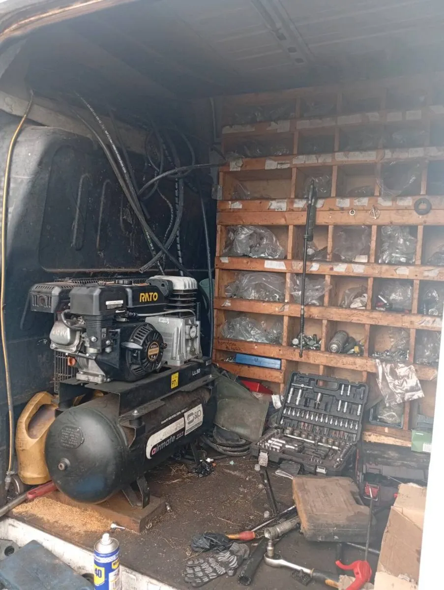 Hydraulic hose repair business - Image 3