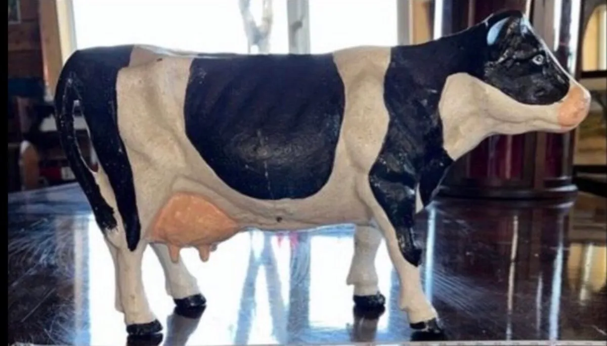 Large cast iron cow - Image 2