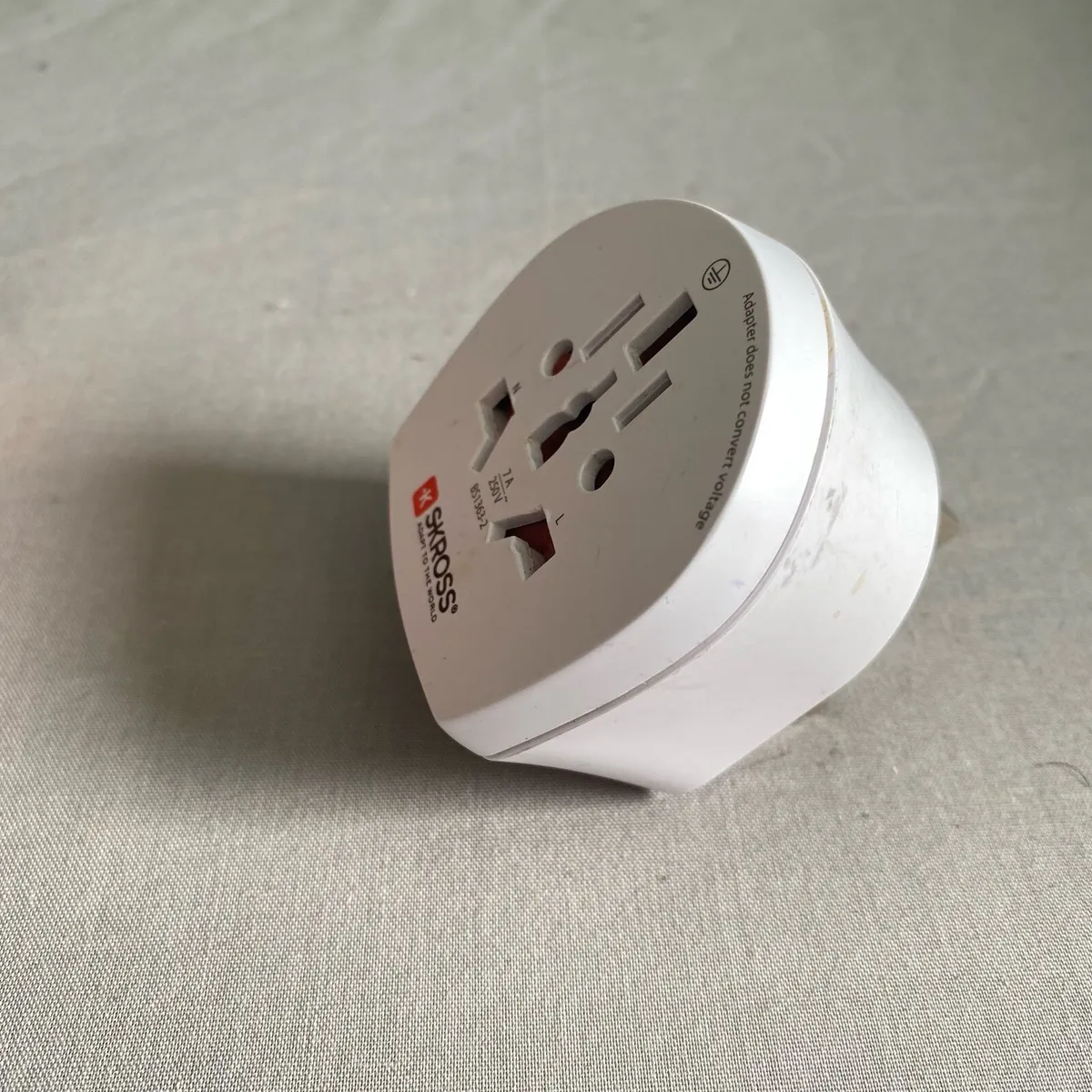 Travel plug adaptors - Image 2