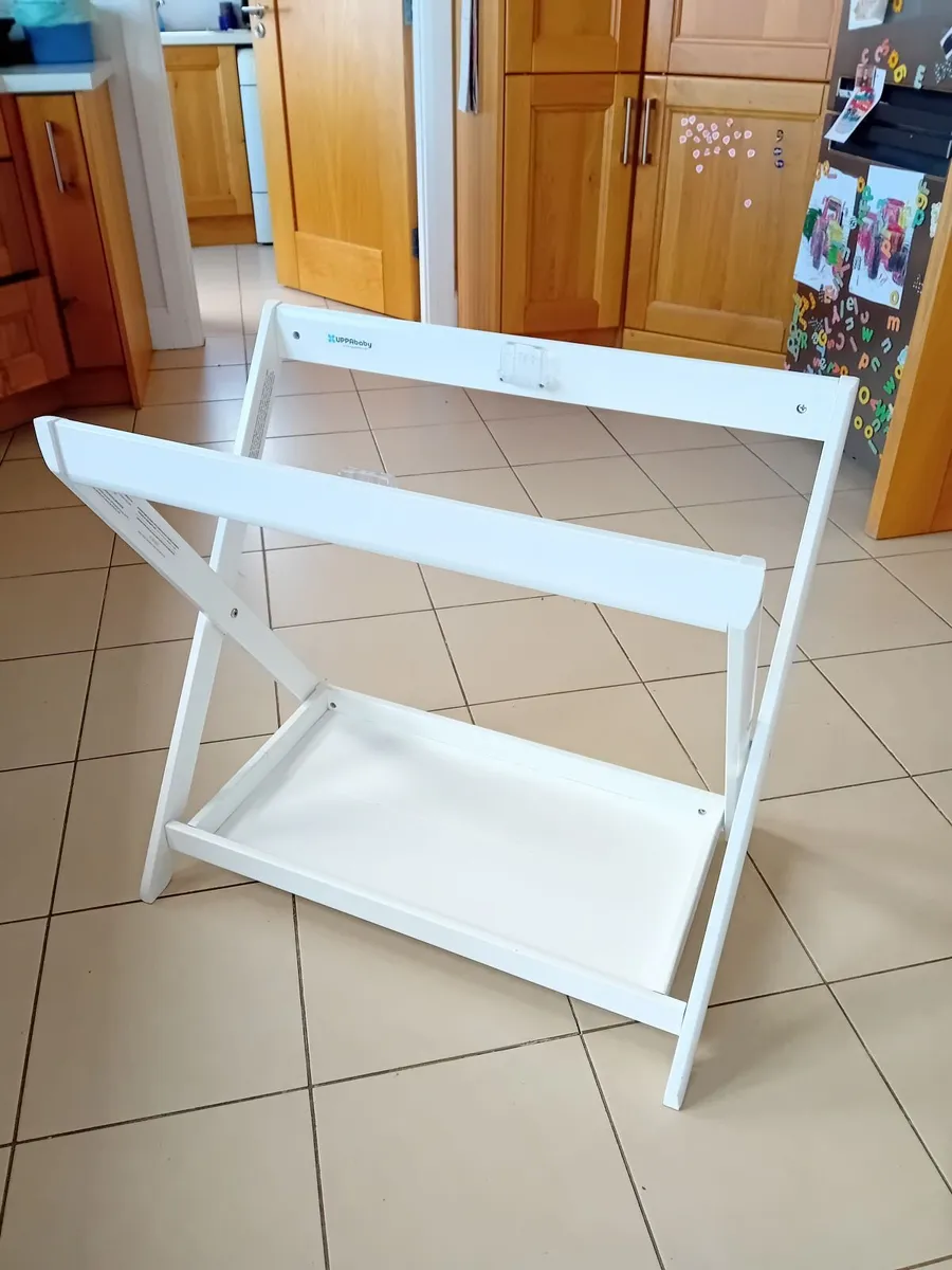 Uppababy bassinet stand - Image 3