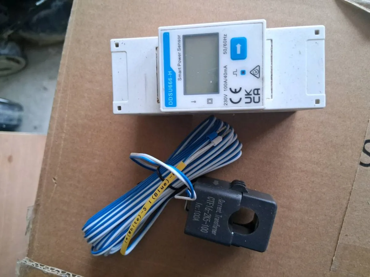 Solar hybrid inverter - Image 3