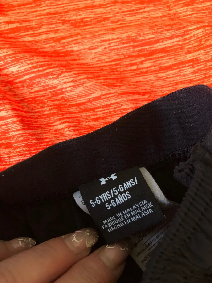 Boys under armour two piece suit 5/6 €10 - Image 2