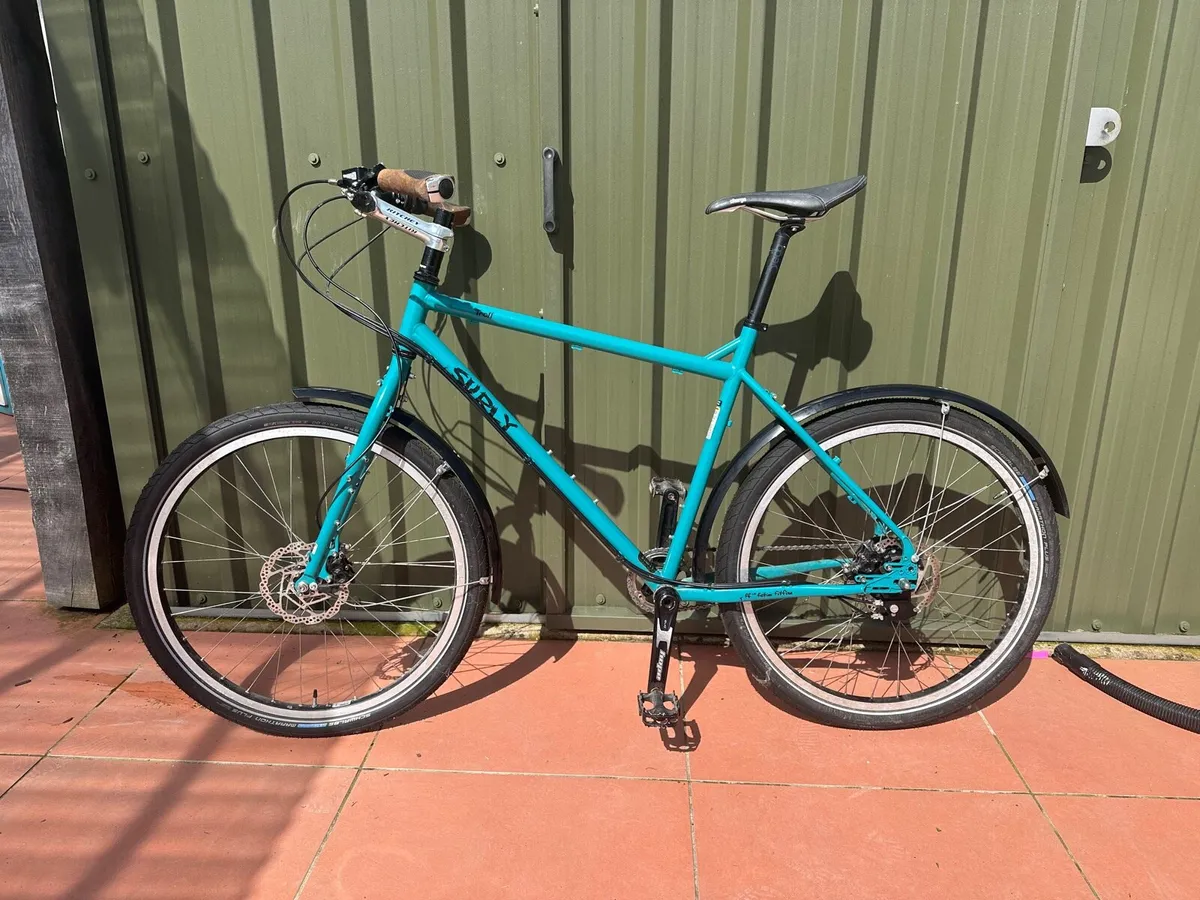 Touring bicycle - Image 1