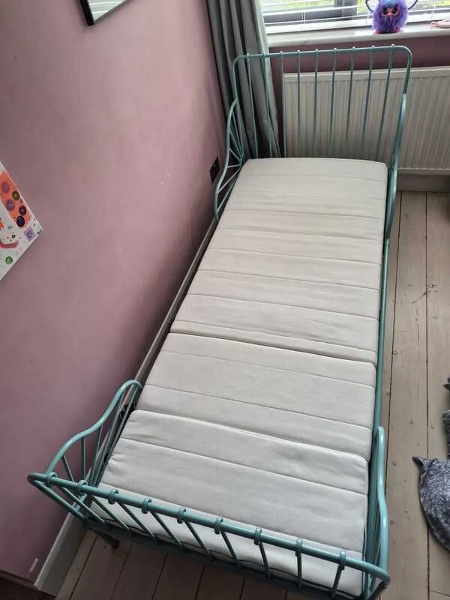 IKEA MINNEN Bed-child's bed - Image 3
