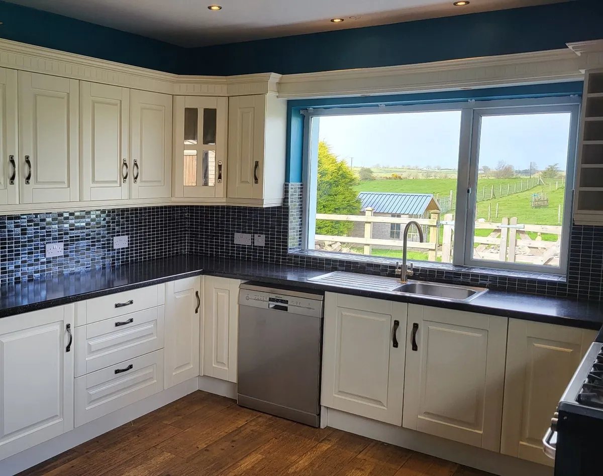 Kitchen cabinets etc - Image 3