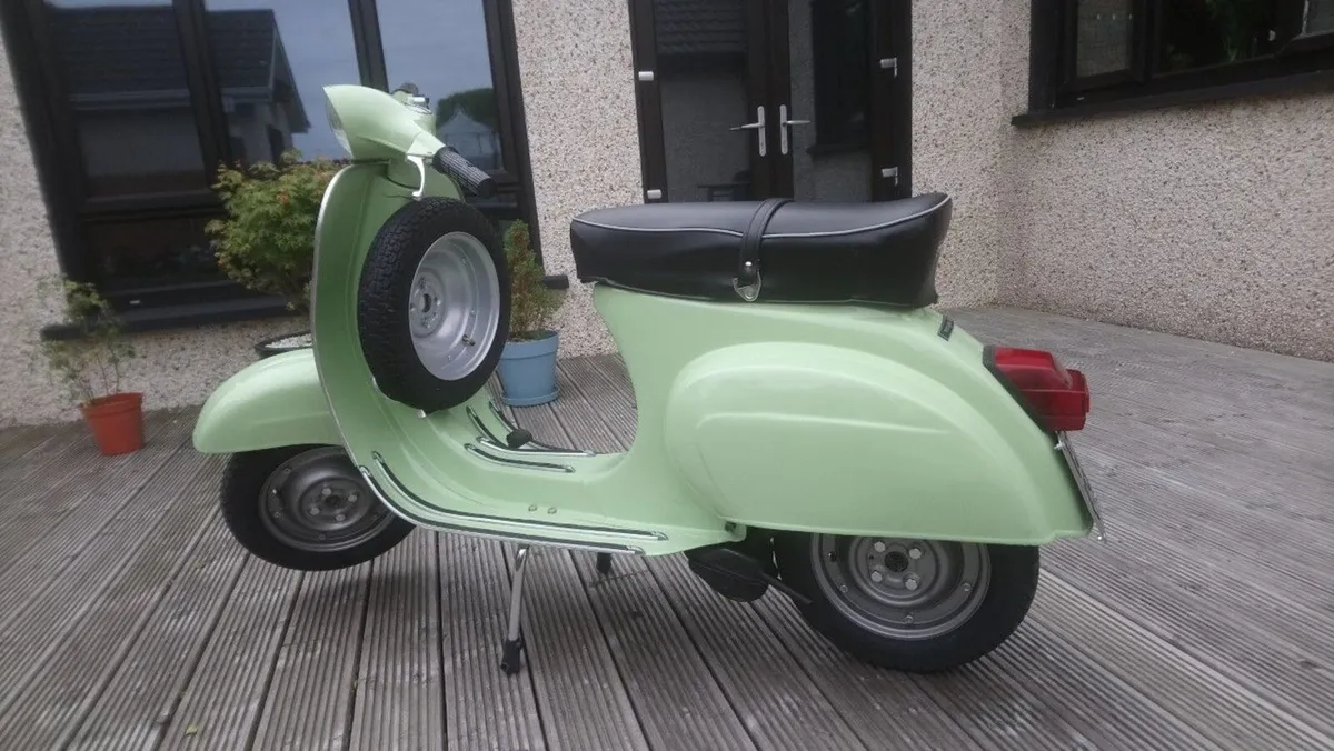 VESPA 100 1981 - Image 2