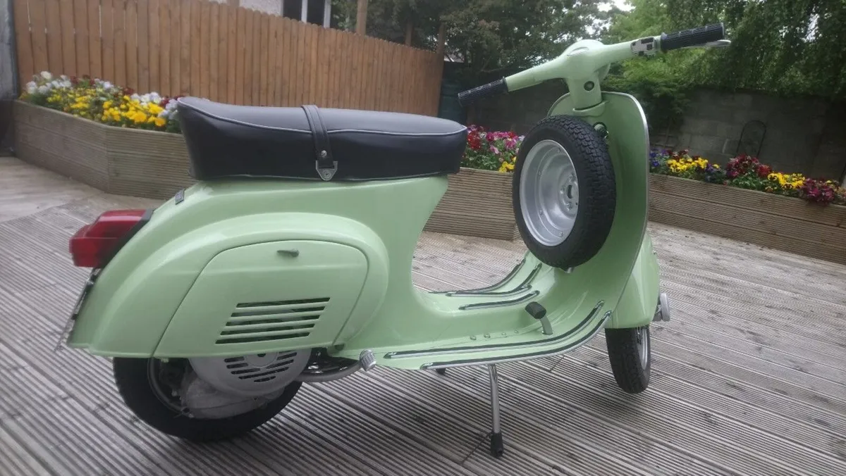 VESPA 100 1981 - Image 1