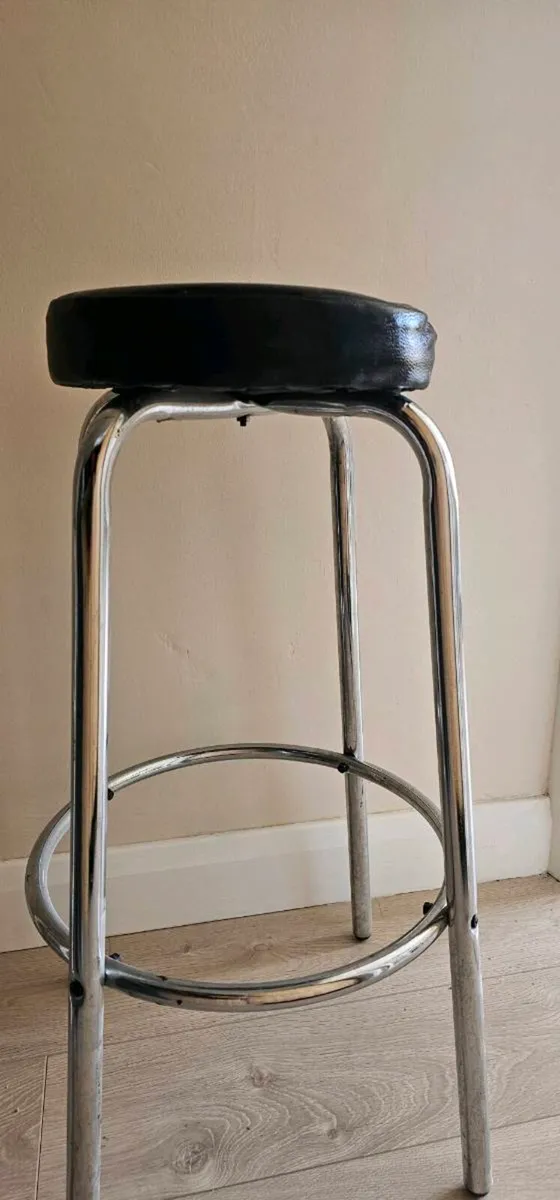 High stool - Image 1