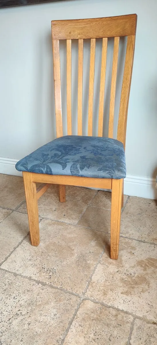 Oak Dining Table and 6 Chairs - Image 3