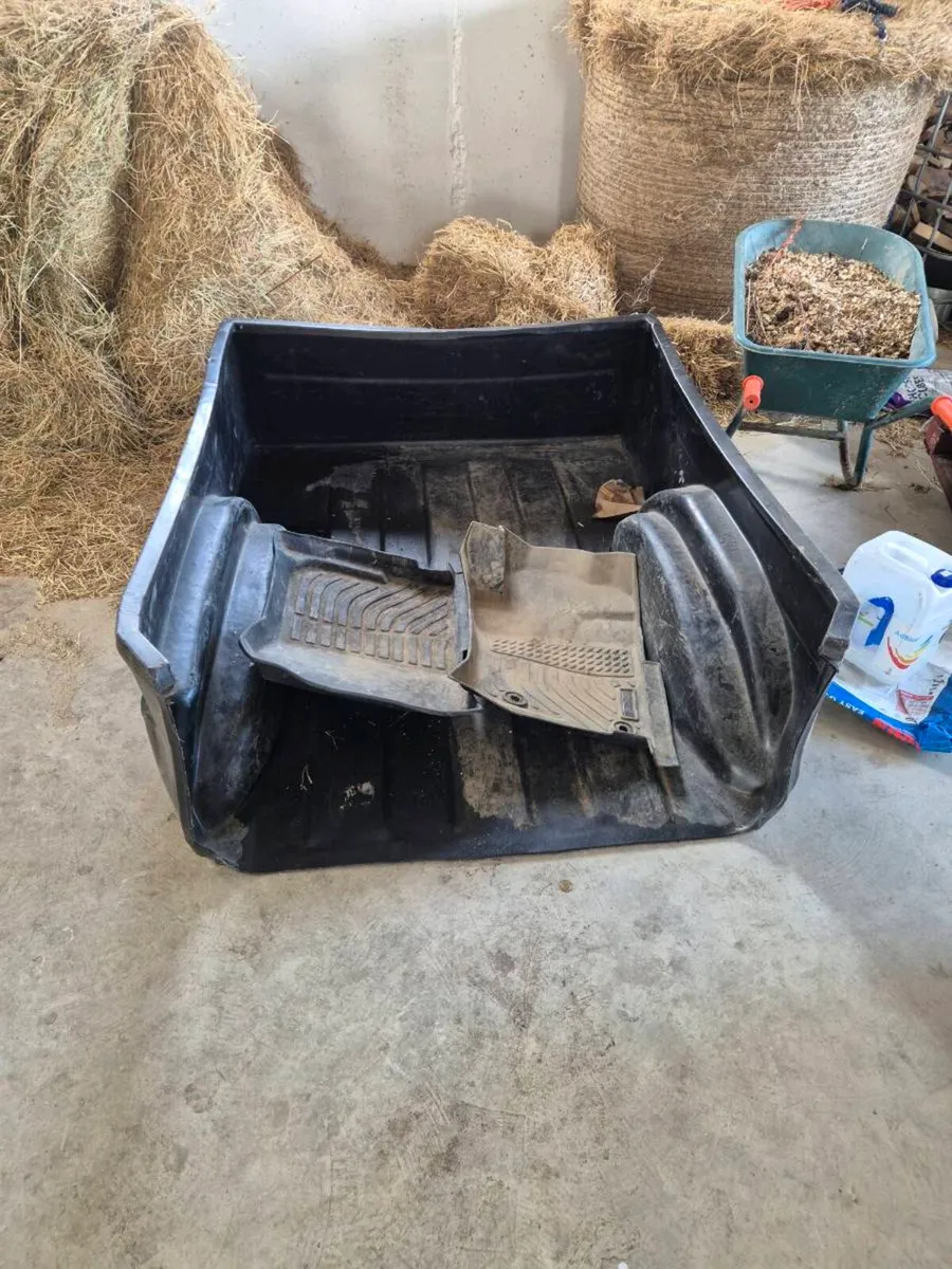 Toyota land cruiser plastic insert