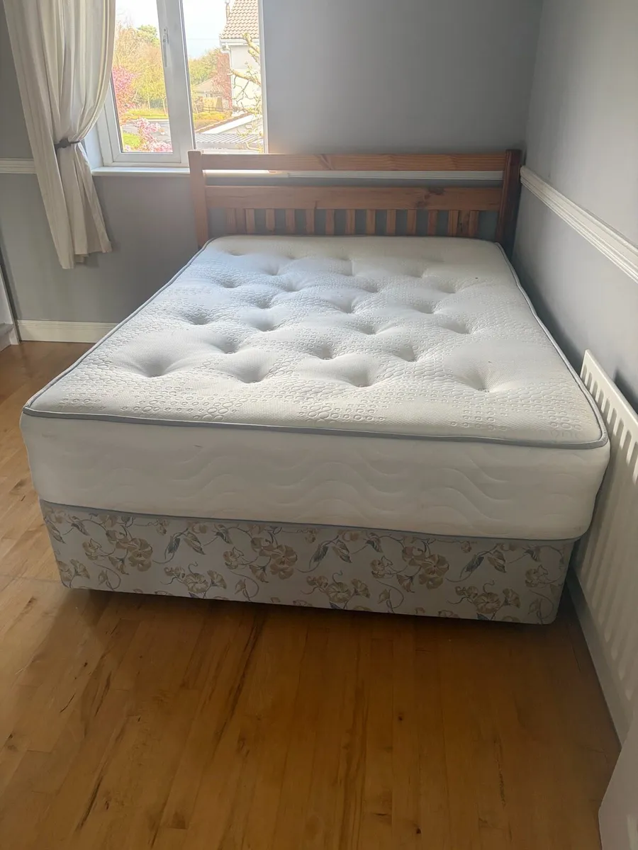 Free 4ft 6 bed and mattress in good condition port
