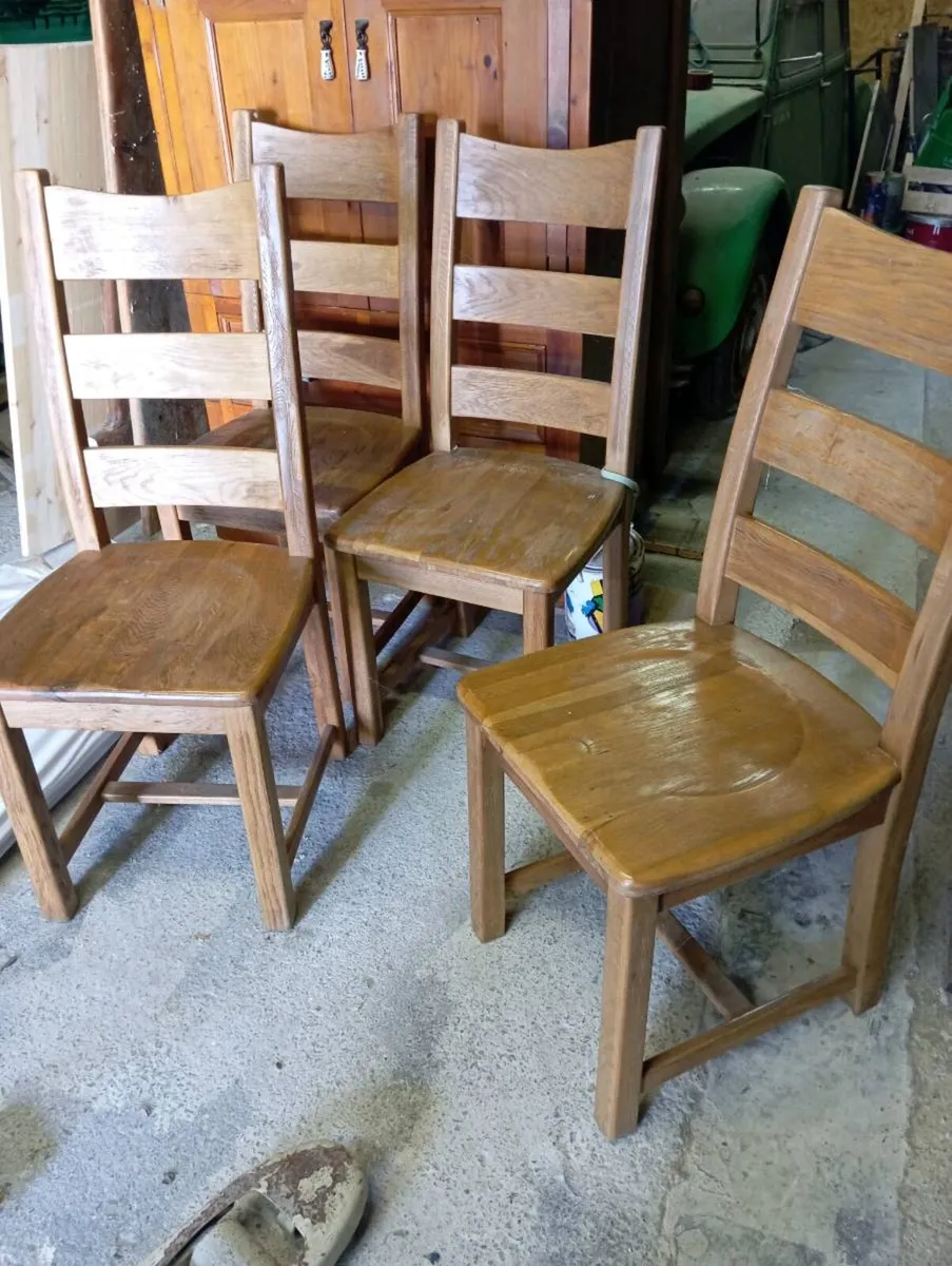 4 solid oak chairs - Image 1