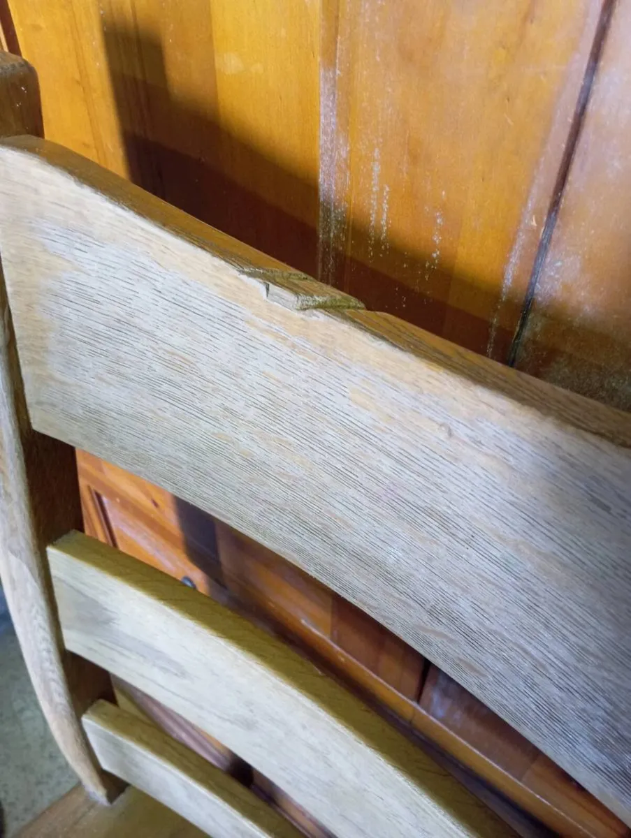 4 solid oak chairs - Image 2