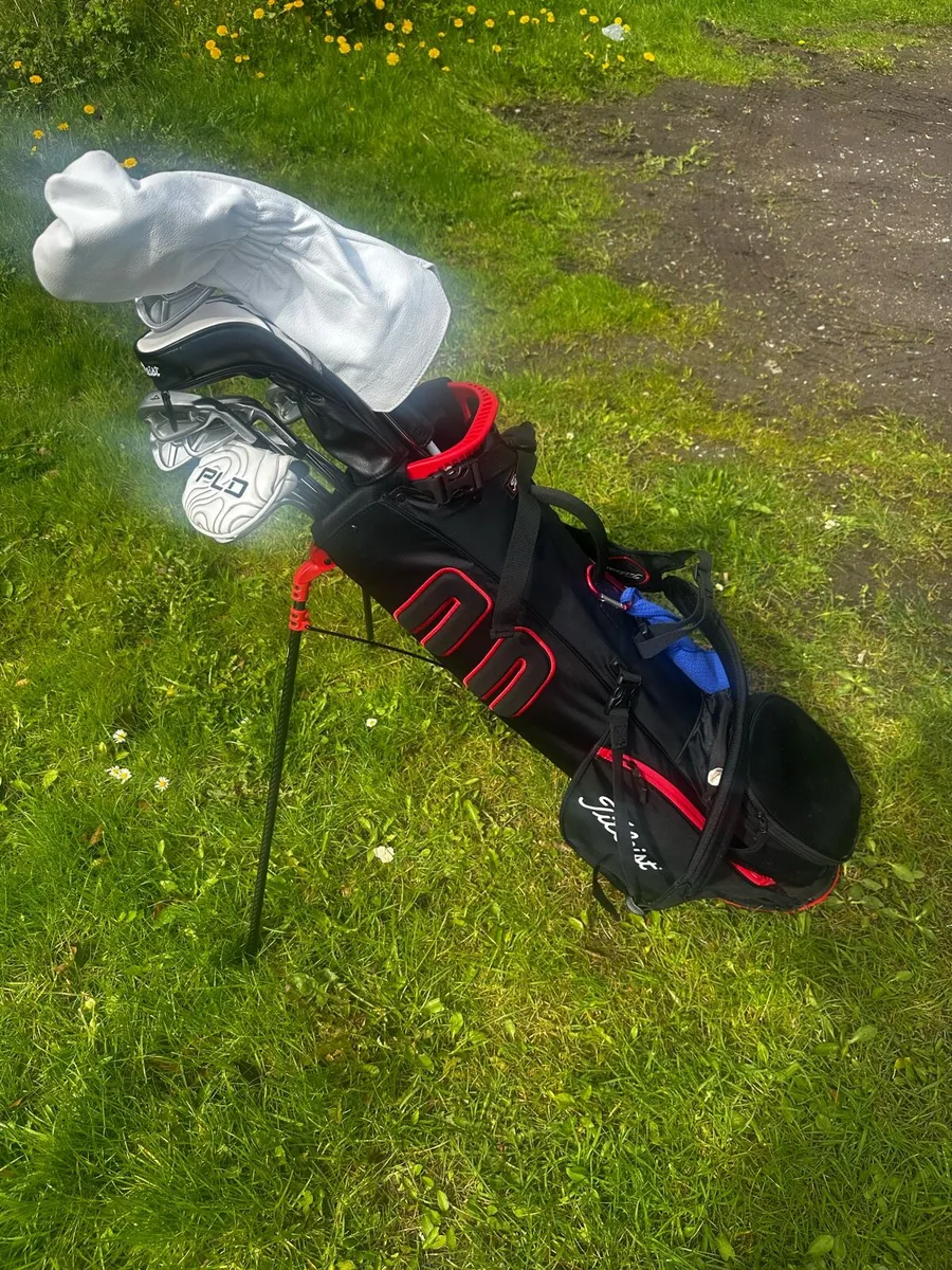 Titleist carbon stand bag - Image 1