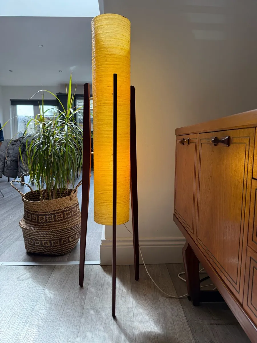 Mid Century Rocket Lamp - Image 4