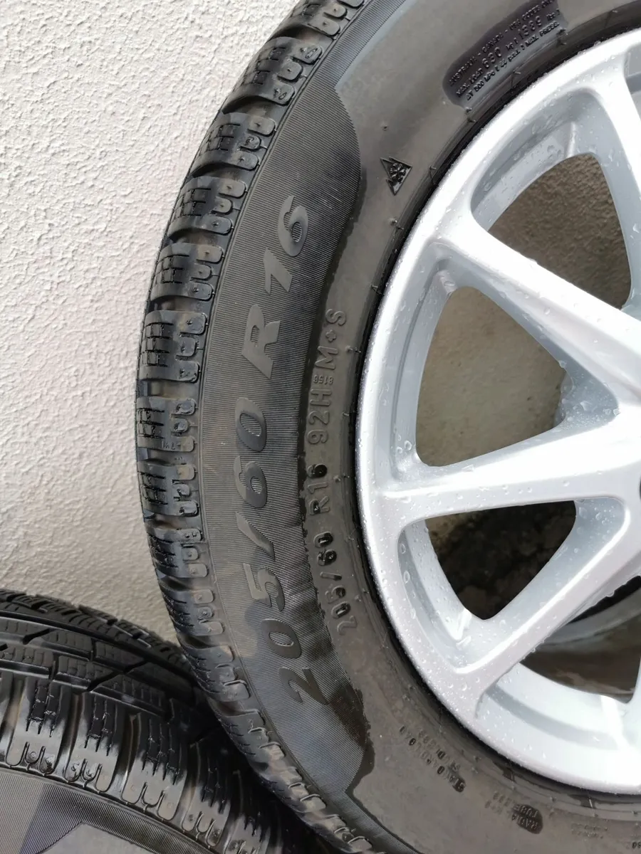 R16 Nissan alloys - Image 2