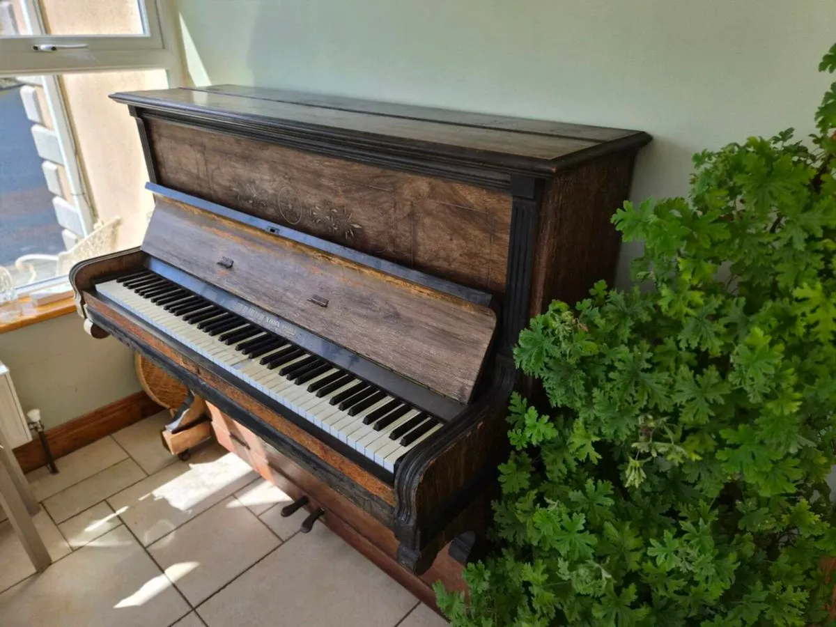 Piano - Image 2