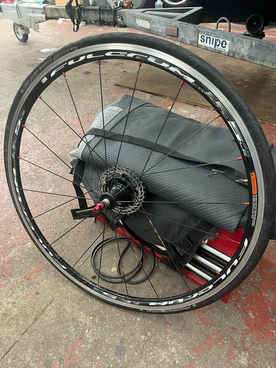 Fulcrum 5 wheelset like new rim brake - Image 4