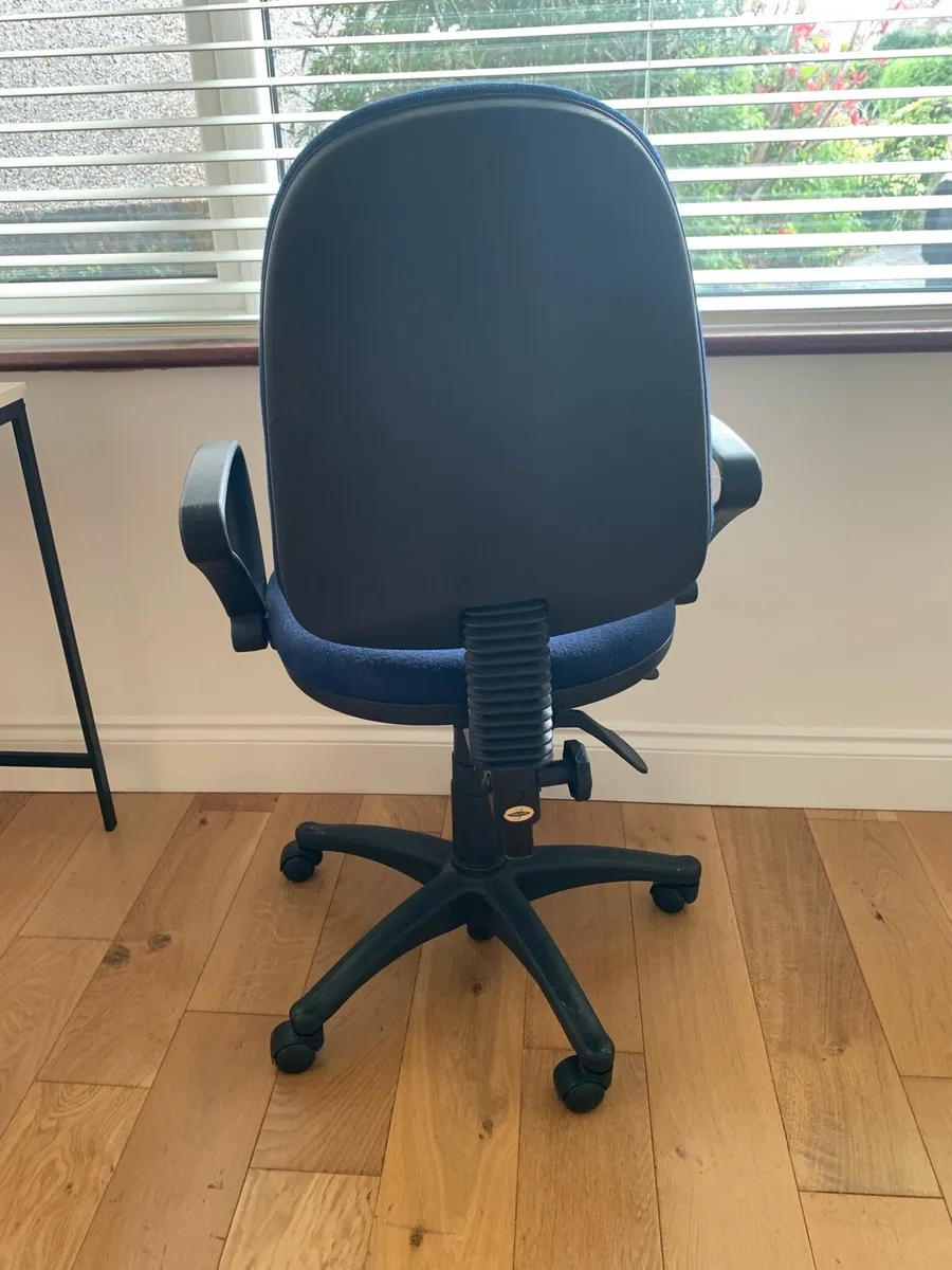 Office swivel chair - Image 3