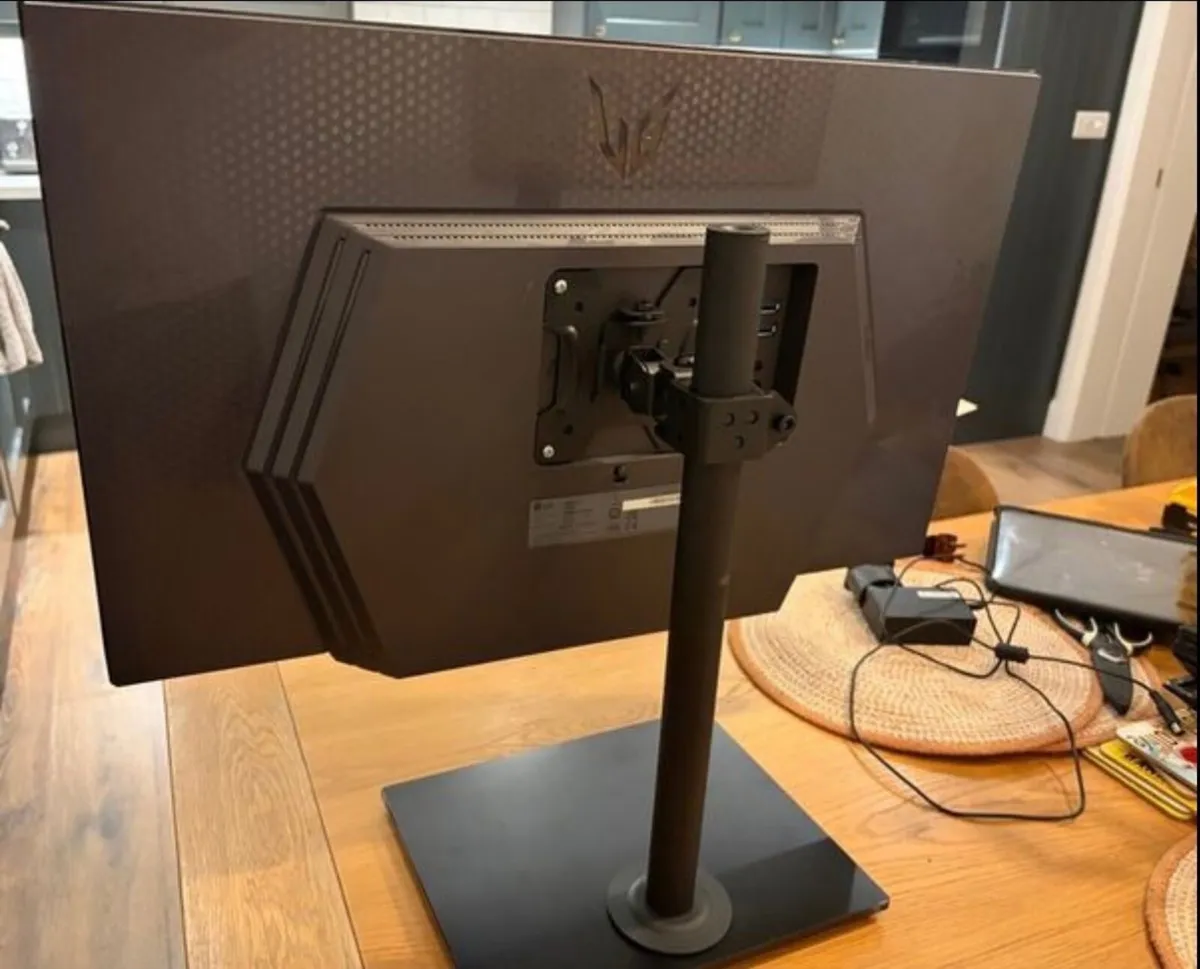 LG ultragear 1440p gaming monitor (27GS85Q-B) 27” - Image 2